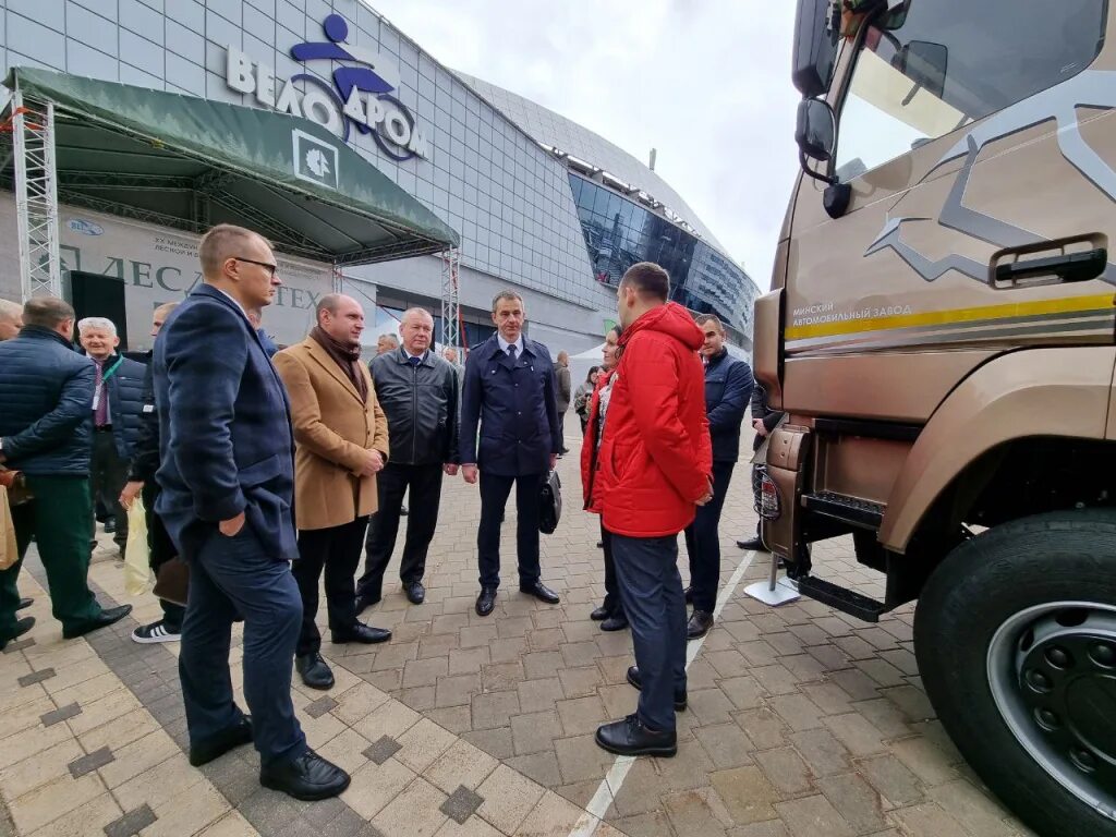 Автомобильный завод маз. Сборочный цех маз. Маз завод 6410. Маз витим 2022. Фабрика мазов.