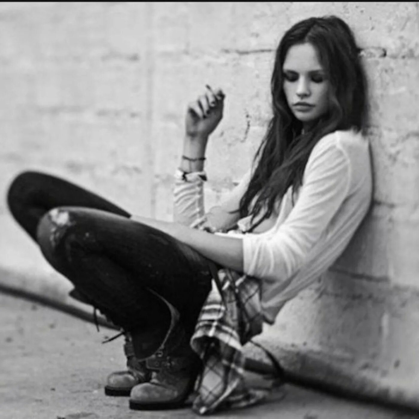 Девушка пацанка. Аниме тянка пацанка убийца. Дерзкая девочка. Девочка пацанка хулиганка. Диана мелисон swag.