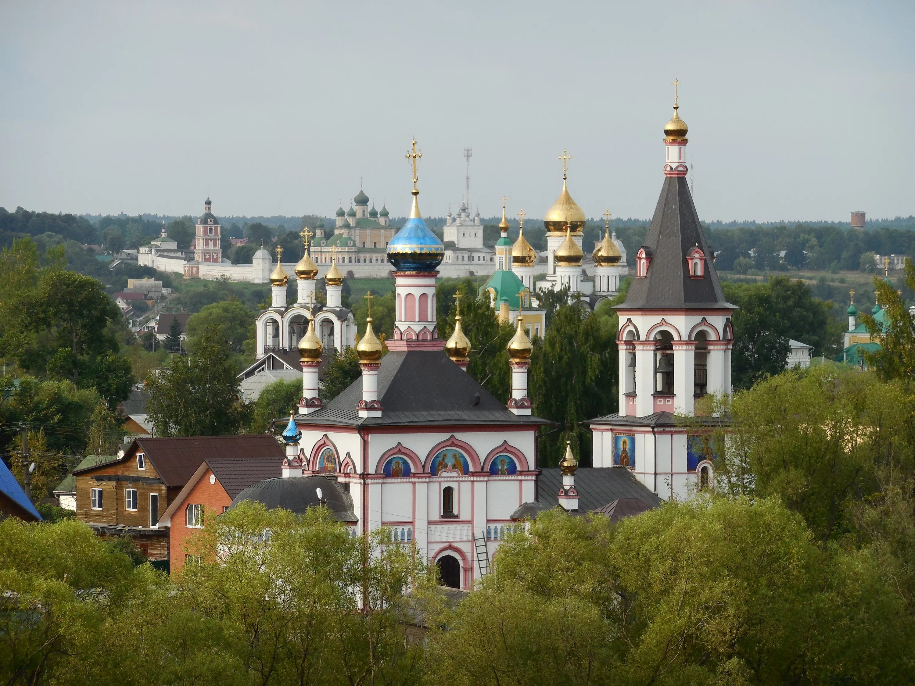 Куда поехать смоленская область. Тверская губерния старица. Усадьба храповицкого в муромцево. Смоленская крепость фото. Сайт пафнутьев-боровского монастыря.