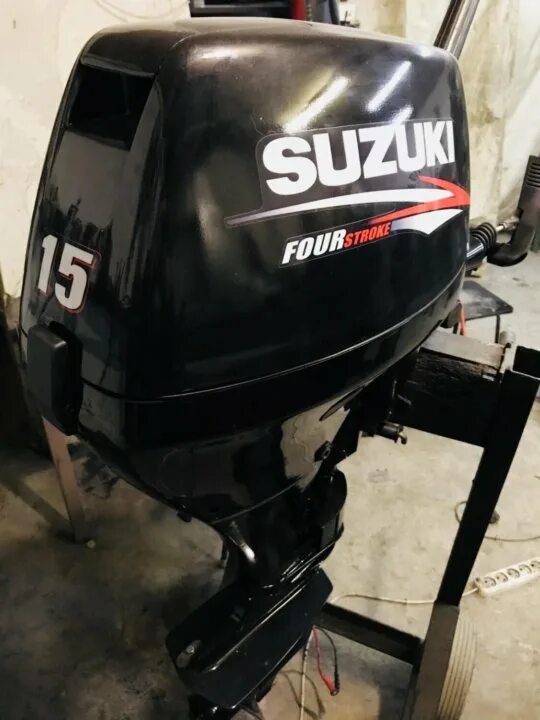 Сузуки 25 4 х тактный. Сузуки 25 4 х тактный. Мотор лодочный suzuki 25pl. Мотор для лодки сузуки 15. Мотор сузуки 15 2-х тактный.