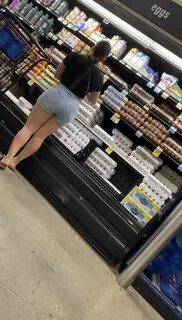 Latina Milf Juicy Ass Jeans Shorts 