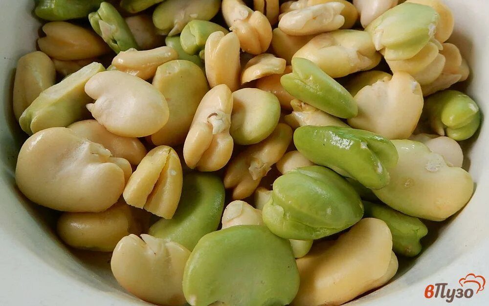 Delicious White Bean in Creamy Sauce with Sausages