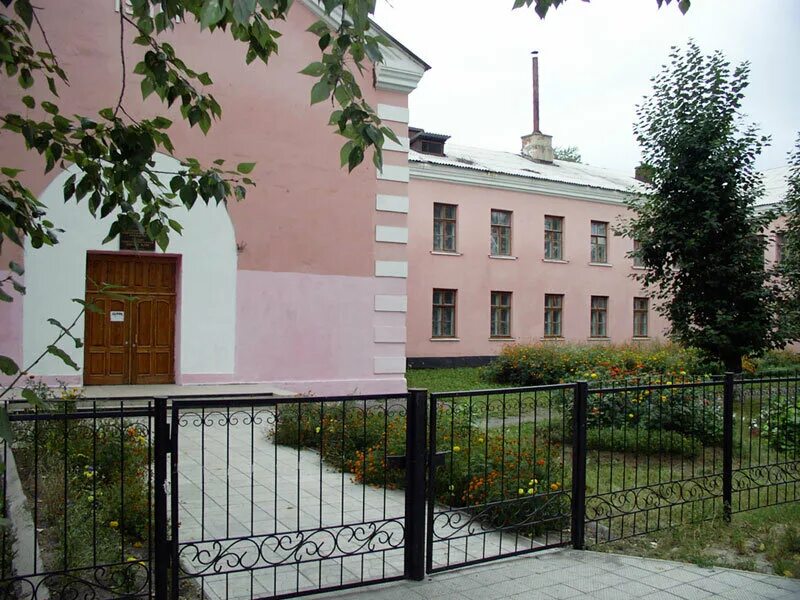 Школа 4 белогорск амурская область. Школа 17 белогорск. Школы города белогорска амурская. Школа 200 белогорск амурская область. Школа 200 белогорск амурская область.
