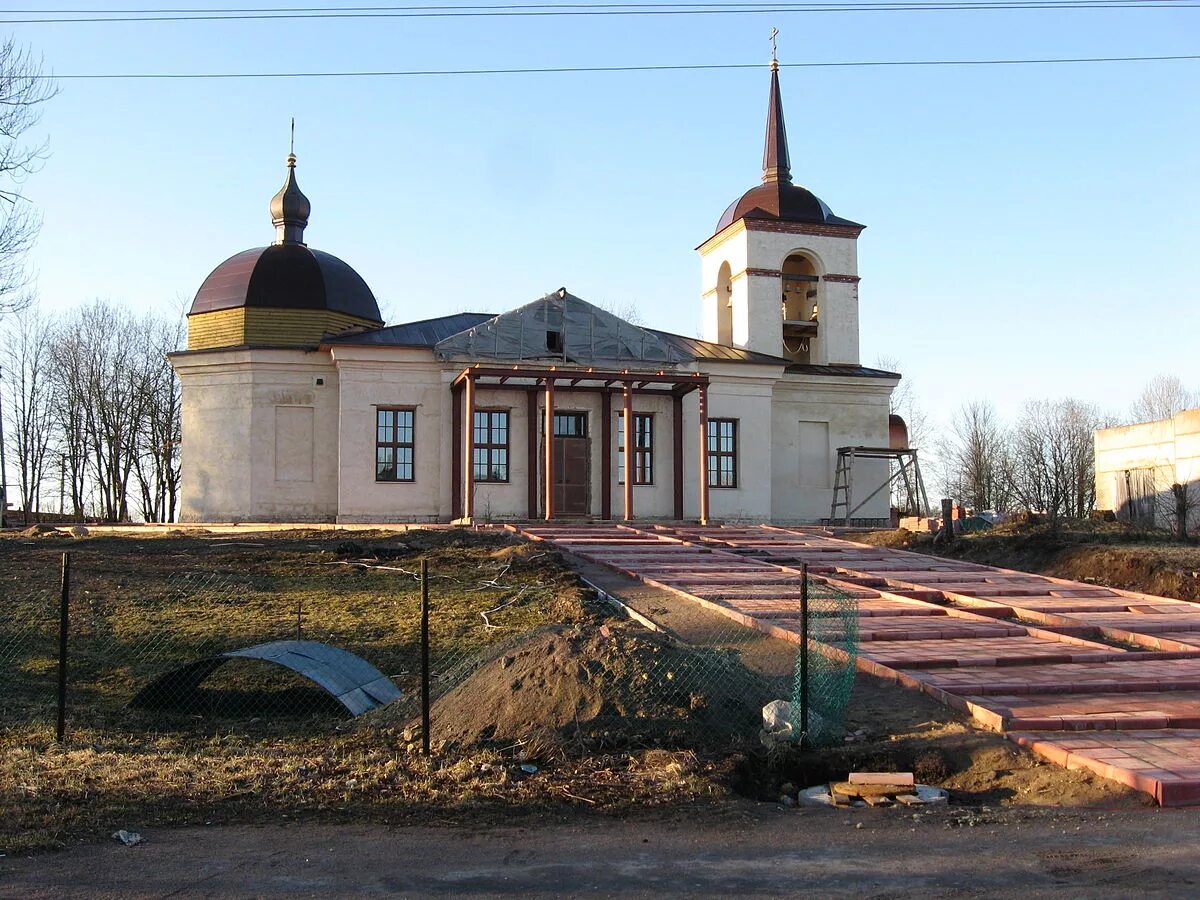 Бегуницы в контакте. Бегуницы храм Архангела Михаила. Бегуницы. Храм Архистратига Михаила. Деревня Бегуницы Волосовский район Ленинградская область. Поселок Бегуницы Ленинградская область храм Архангела Михаила.