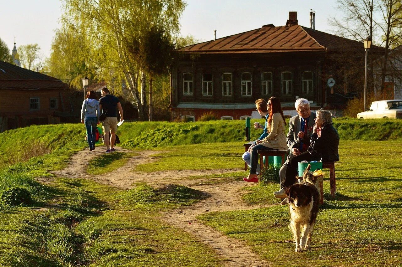 People in the village had been. Жизнь в деревне. Деревенские жители. Люди в деревне. Деревня жителей.