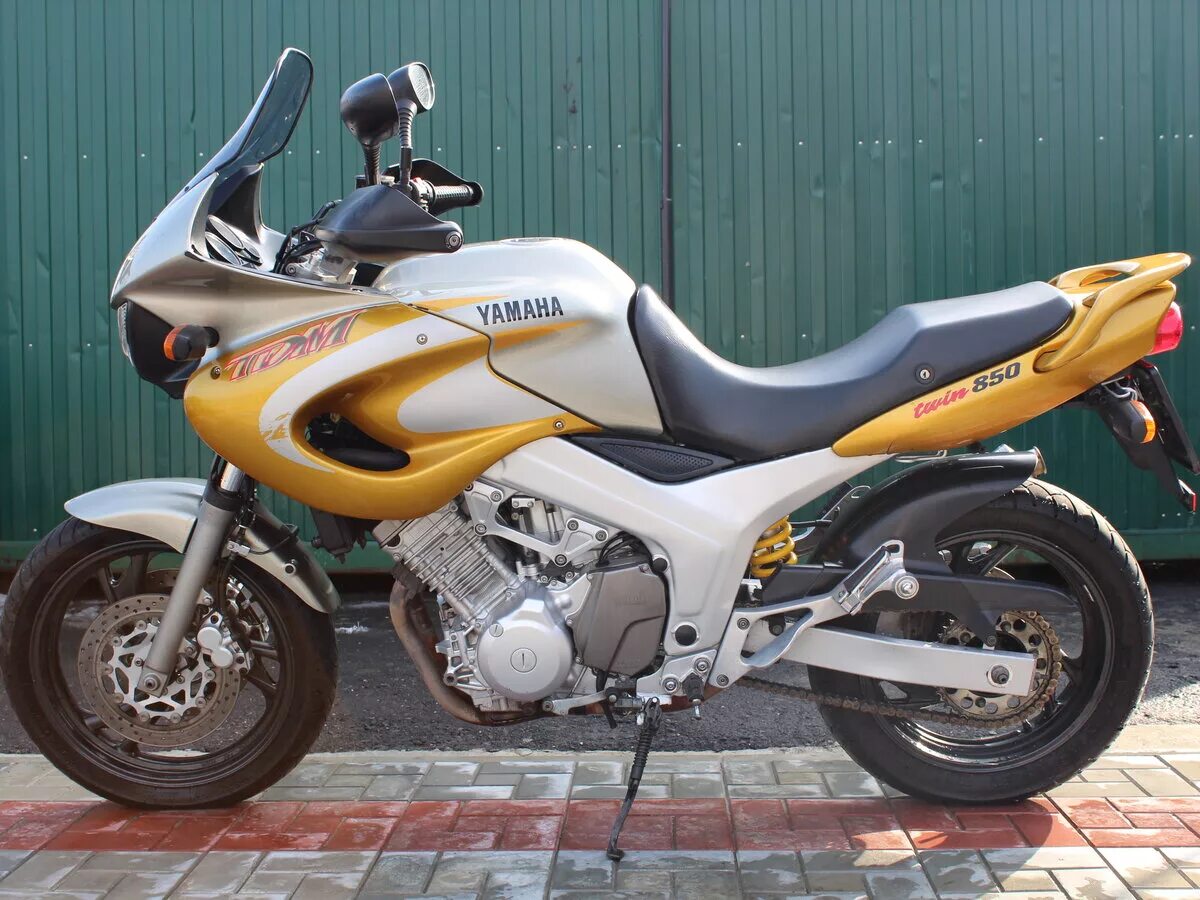 Ямаха тдм купить. Yamaha TDM 850. Ямаха ТДМ 850 2000. Yamaha TDM 850-2. TDM 850 2000.