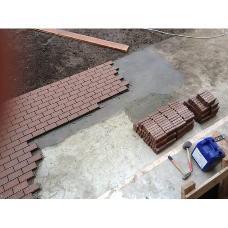 Как уложить тротуарную плитку на бетонное основание