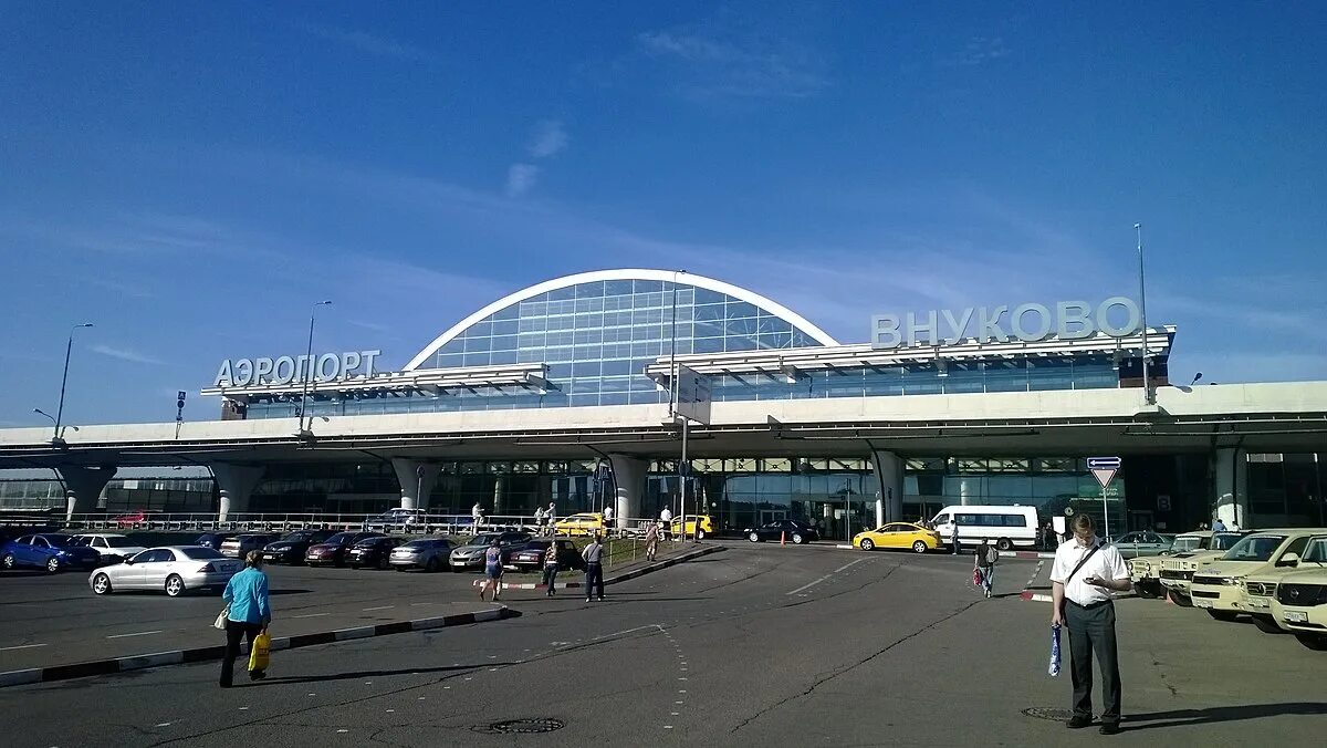 1 vko. Аэропорт внуково фото. склад 11 внуково. москва vko какой аэропорт.