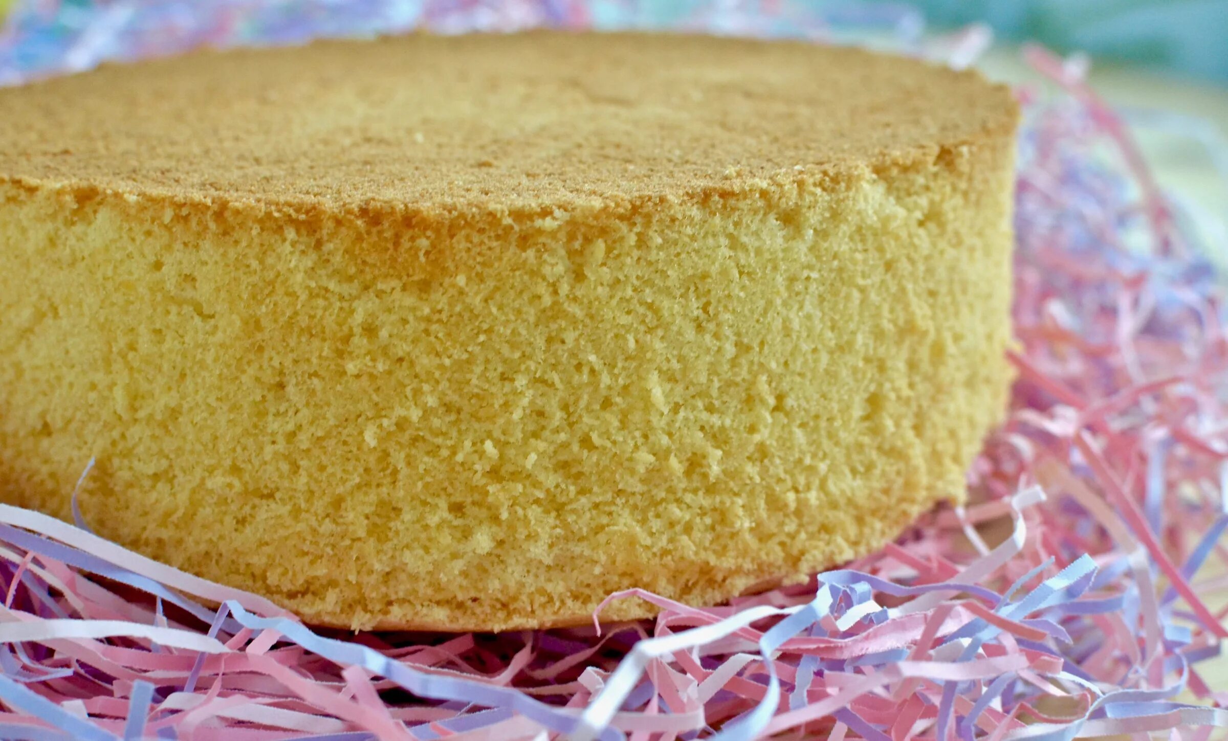 Торт из желтков. Шифоновый бисквит. Шифоновый бисквит для торта. Бисквит для торта пышный. Бисквит на желтках.