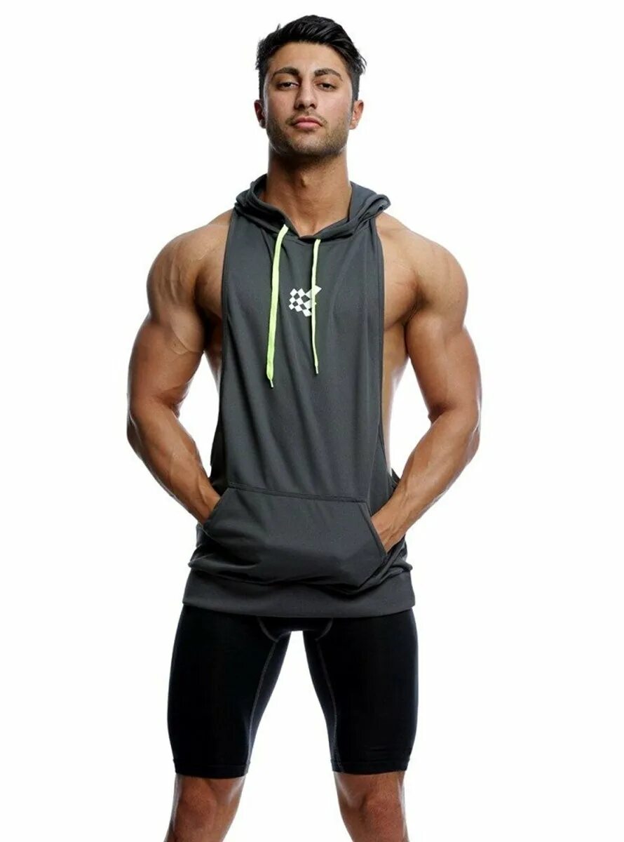 Форму занятий спортом. Одежда для спортзала мужская. Форма для спортзала мужская. Мужская одежда для фитнеса. Одежда для фитнеса для мужчин.