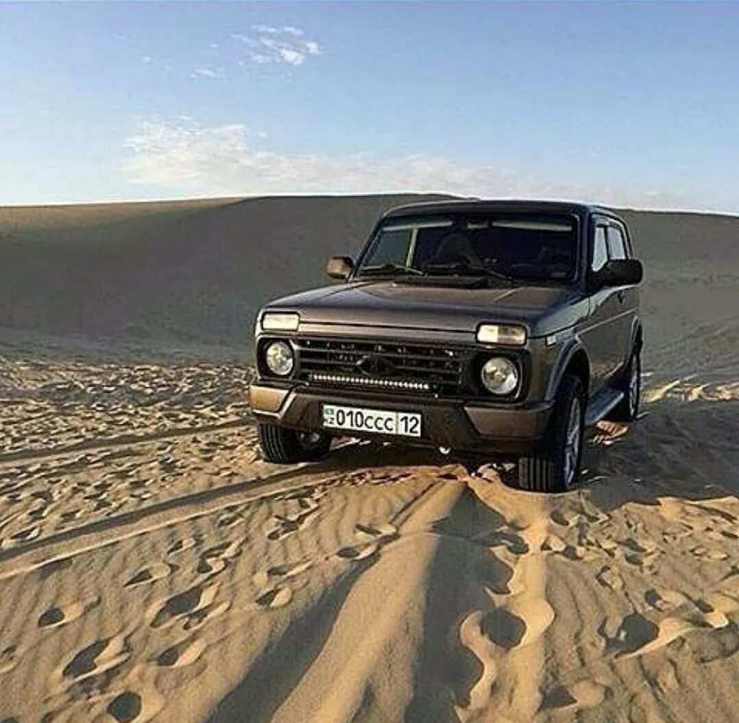 Фото красивый нива. Niva 4 4. Niva 4x4 тюнингованная. Нива 2121 тюнинг. Нива урбан булкина.