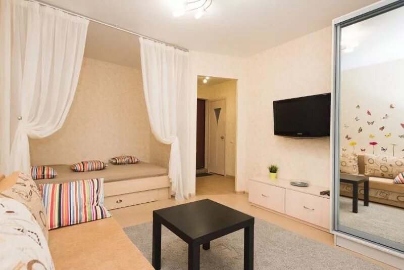 Недорогие 1 комнатные квартиры в пушкине. Квартира обычная русская однокомнатная. Однокомнатная квартира дешевая. Сдается однокомнатная квартира. Недорогая 1 комнатная квартира.