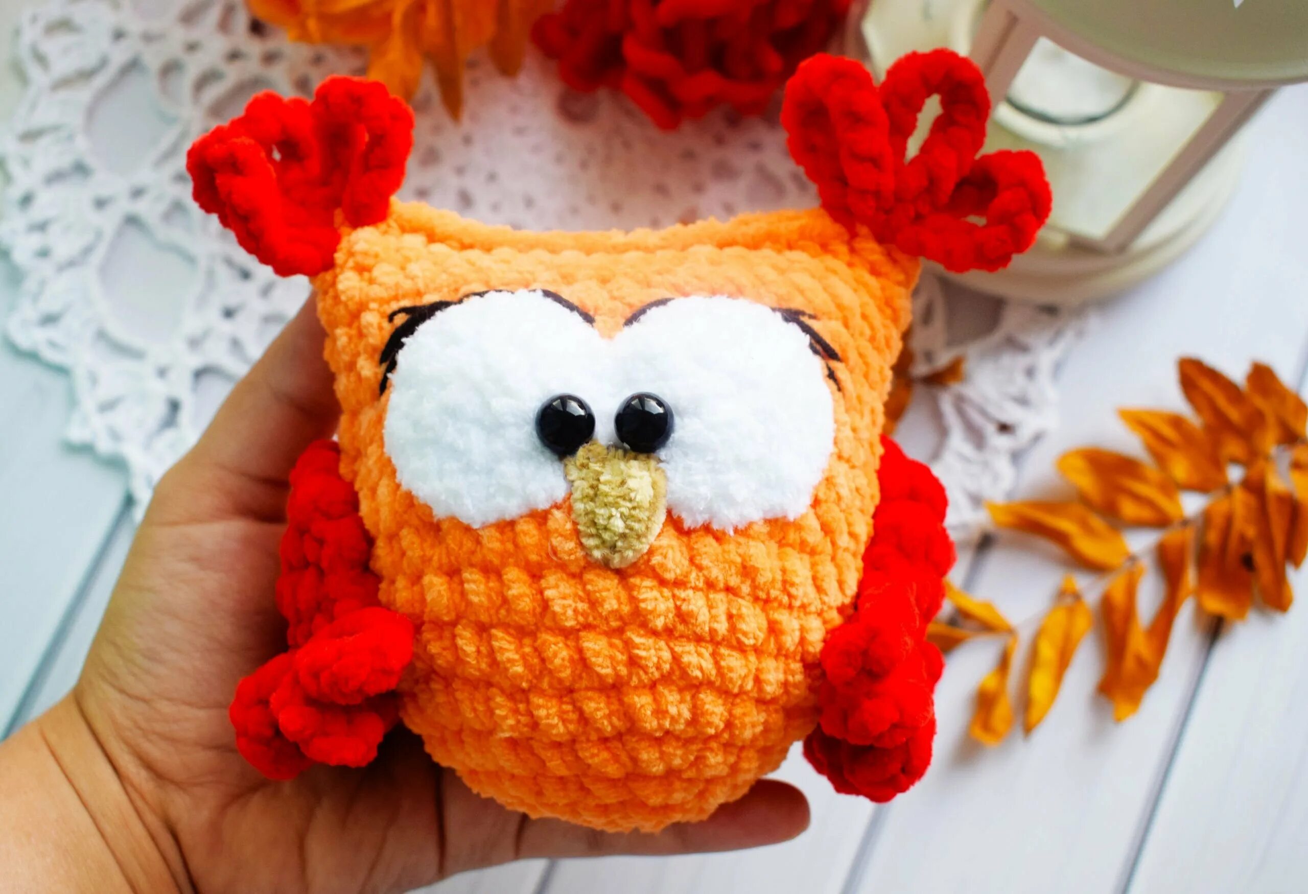 мягкая игрушка сова вязаная. сова из пряжи крючком. вязаная плюшевая сова. вязаная игрушка сова. вязаная игрушка сова.
