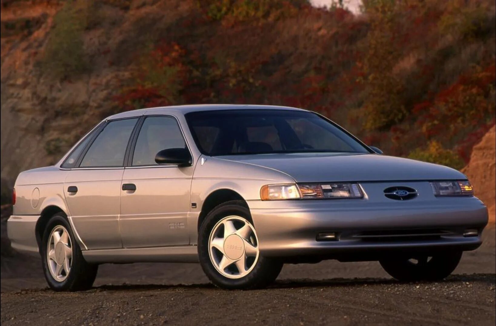 Taurus sho. Ford Taurus Sho 1992. Ford Taurus 1992. Форд Таурус 2. Форд Таурус Sho.