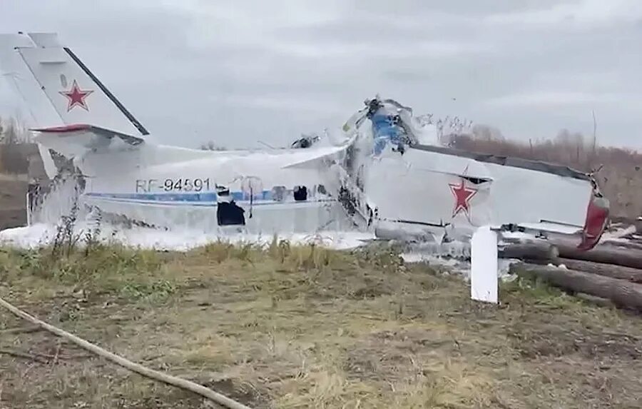 Две авиакатастрофы. Катастрофа l-410 в Татарстане. Л-410 Мензелинск. Катастрофа l-410 под Мензелинском.