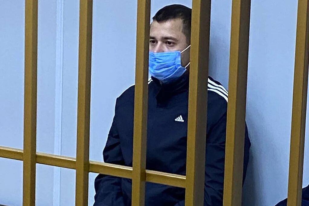 девушка заключена под стражу. годы под стражей 4. михаил агеев томск. оставили под стражей. годы под стражей 4.