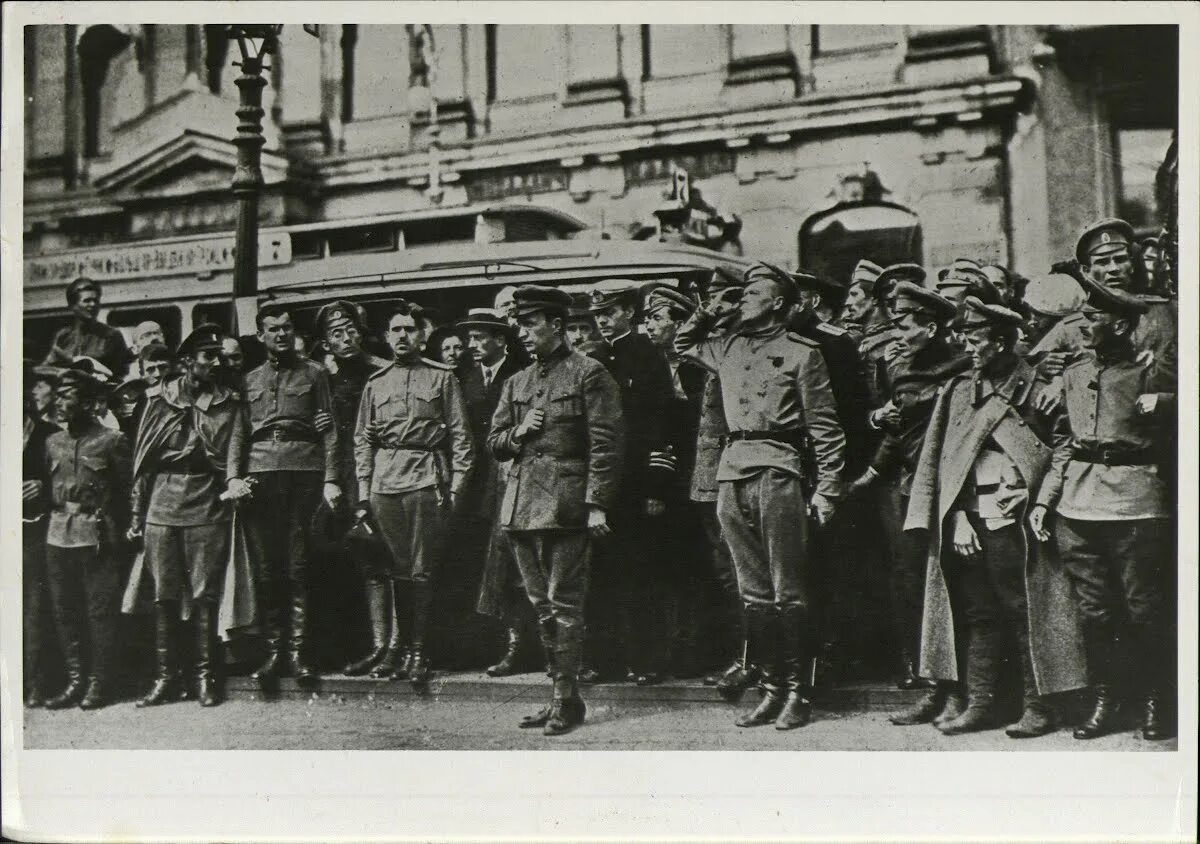 В каком году октябрьская. Россия после революции 1917. Февральская революция Гражданская война. Революция 1917 г. Гражданская революция 1917.