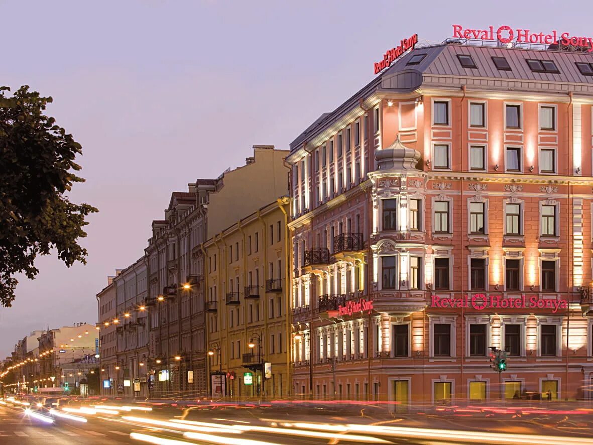 Hotel st petersburg. Рэдиссон Соня отель Санкт-Петербург. Рэдиссон отель Соня Петербург (Radisson Sonya). Рэдиссон Соня Санкт-Петербург Литейный проспект. Рэдиссон Соня Петербург.