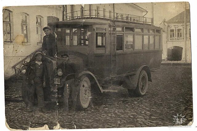 Первые автобусы в россии. Автоколонны в СССР. Автоколонна Боровск. Челябинск автоколонна 1930. Номерные автоколонны СССР.