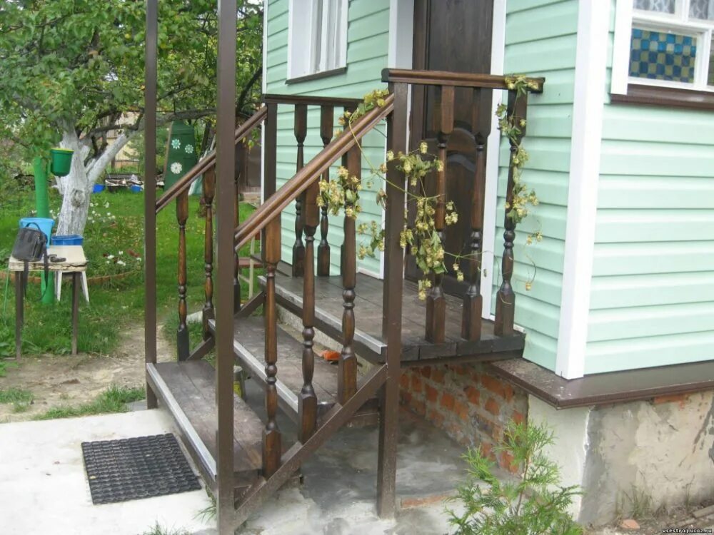 металлическое крыльцо частный дом. металлическое крыльцо с навесом. крыльцо для частного дома из металла. крыльцо из металла. крыльцо с навесом.