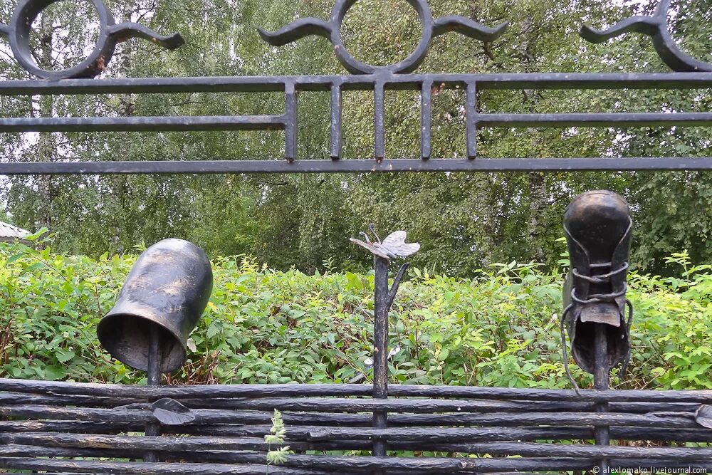 Памятник ревизор в каком веке был создан. Устюжна памятник ревизору. устюжна ревизор.