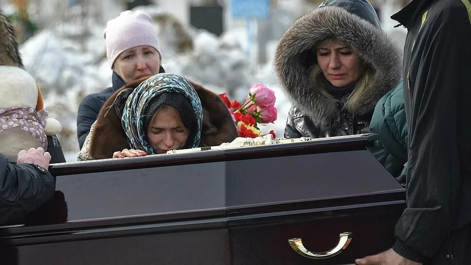 Похороны веры Пехтелевой в Кемерово.