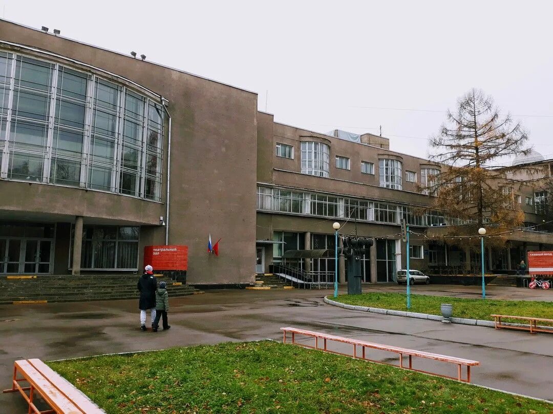Дк зил как добраться. Дворец культуры московского автозавода им. лихачева. дворец культуры им. лихачева (зила) в москве. дворец культуры зила братья веснины. дом культуры зил архитекторы братья веснины.