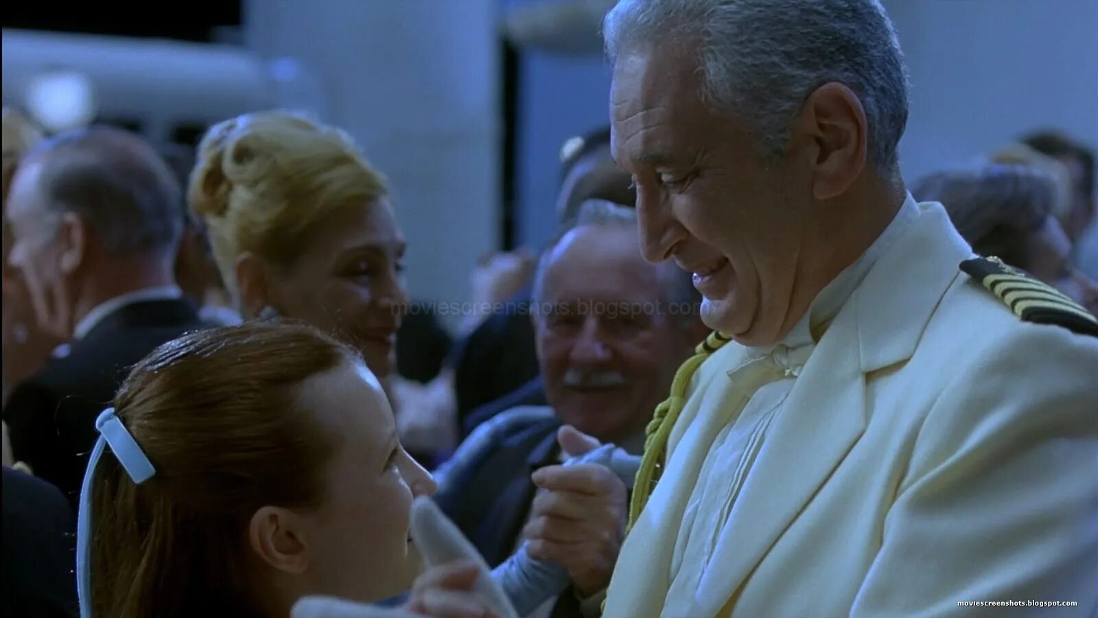 Десмонд ферриман. Эмили браунинг корабль-призрак (2002). Гэбриел бирн корабль призрак. Ужасы корабль призрак 2002. Корабль-призрак фильм 2002 корабль.