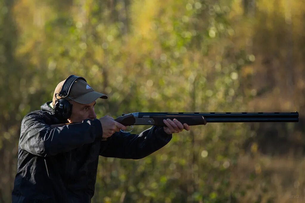 Стрелковый клуб орел. Shooter стрелковый клуб. Стрелок в стрелковом клубе. Стрельбище Всеволожск.