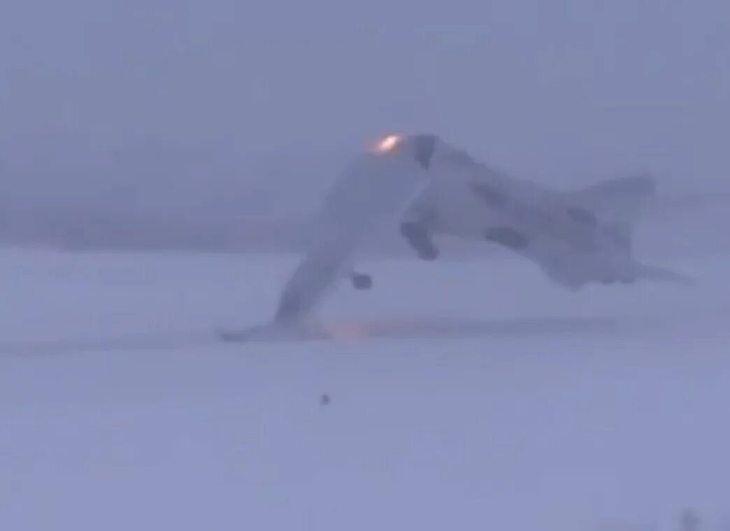 Видео падения расула. Катастрофа ту-22м3 в Оленегорске. Ту 22м3 под Мурманском. Крушение ту 22м3 в Оленегорске. Крушение ту 22 м 3 в Мурманской области.