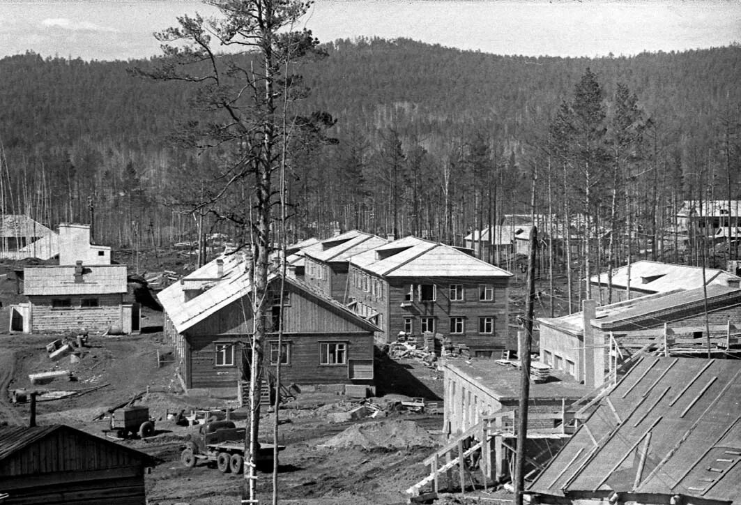 История иркутского района. БАМ магистральный поселок. Усть Илимск 1980. Усть Илимск стройка. Сибирь Усть Илимск.