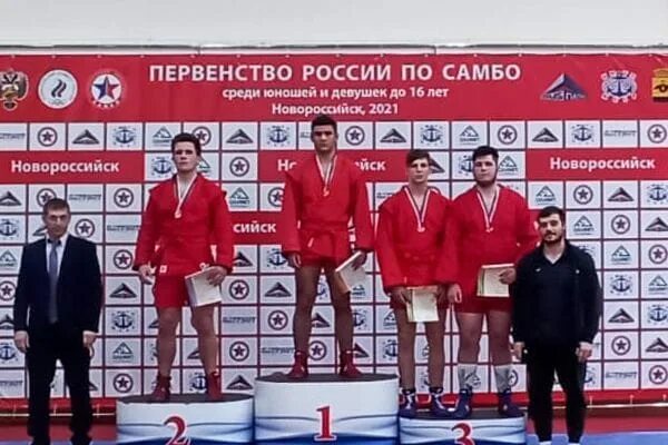 Медаль первенство России по самбо. Чемпионат России по самбо 2006 год. Золотая медаль по самбо.