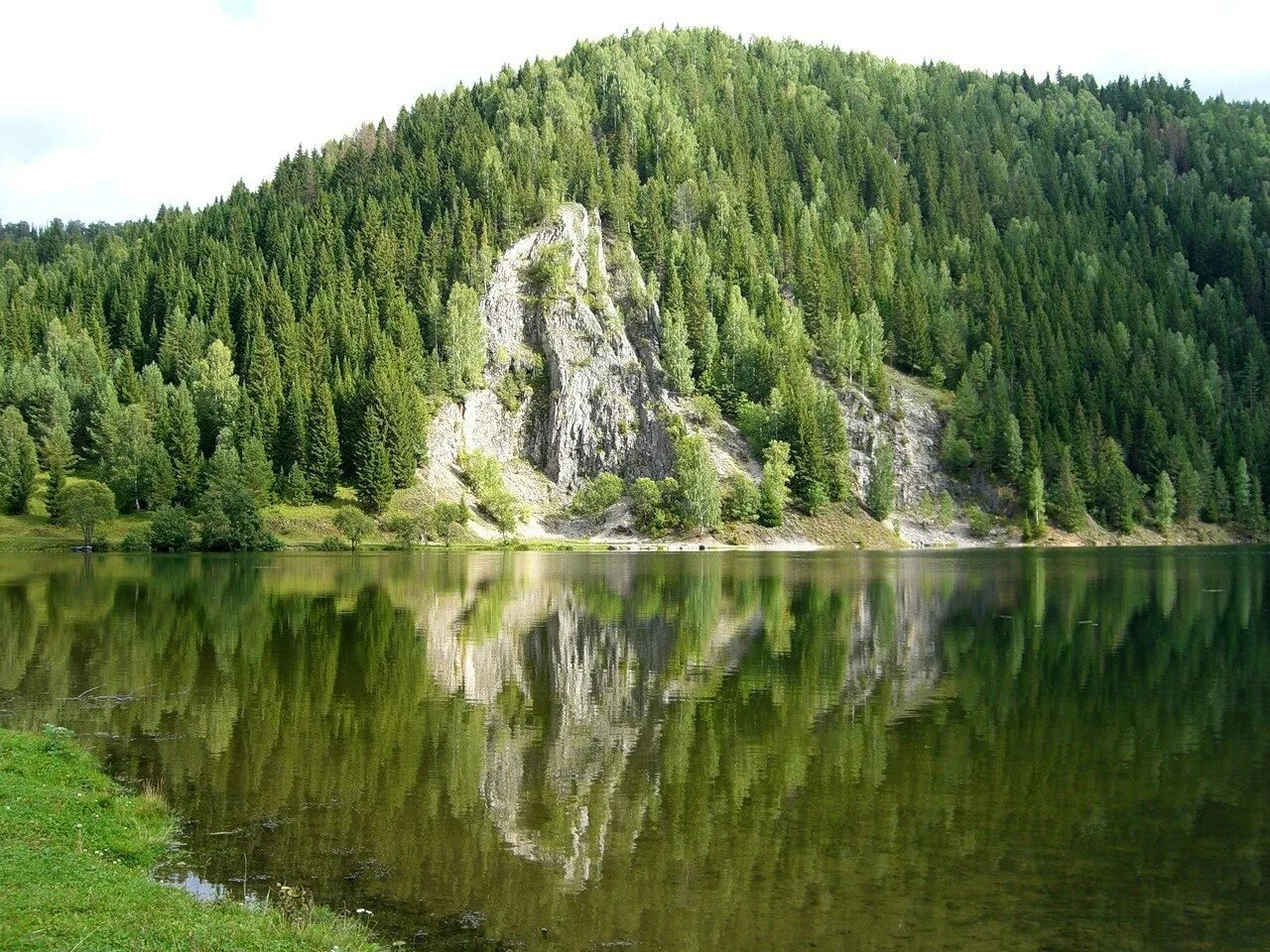 Челябинская область краснодарский край. Симский пруд Ашинский район. Сим Челябинская область. Город сим Челябинская область. Челябинская область Ашинский район г сим.