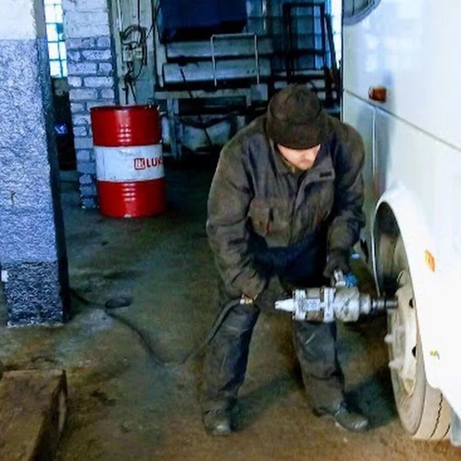 Наплавка тормозной колодки локомотива. Стойка стабилизатора полиуретановая, усиленная. Ремонт без износа. Ремонт без износа. Индикатор износа на авторезине кама грант.