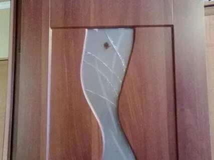 Вставить разбитое стекло в дверь