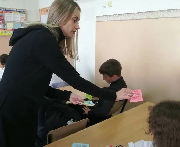 Реклама телефон доверия для детей. Реклама телефон доверия для детей. Гау дпо смоленский областной институт развития образования. Скажи о чем молчишь 2023 итоги конкурса. Скажи о чем молчишь 2023 итоги конкурса.