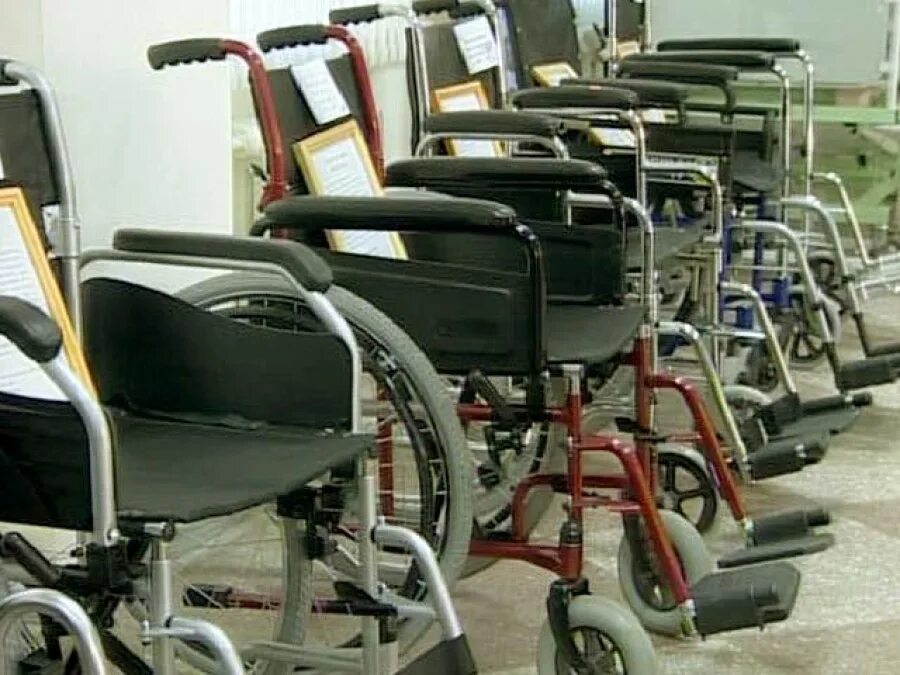 Обеспечение инвалидов техническими средствами. Технические средства реабилитации для инвалидов. Ортопедическая продукция инвалидов. Прокат средств реабилитации. Пункт проката ТСР для инвалидов.