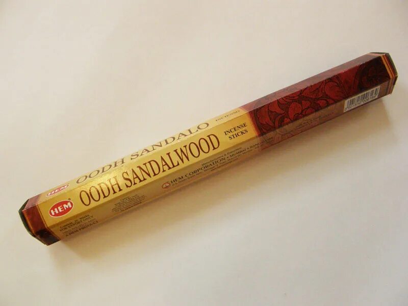 агарвуд благовония дубаи. редкие индийские благовония. благовонии из дерева уд. бахур арома палочки. благовония хем агар.