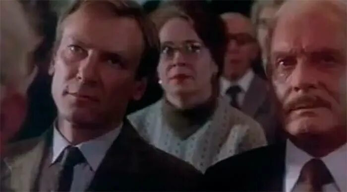 Две строчки мелким шрифтом. Две строчки мелким шрифтом. Две строчки мелким шрифтом. Две строчки мелким шрифтом (1981). Две строчки мелким шрифтом.