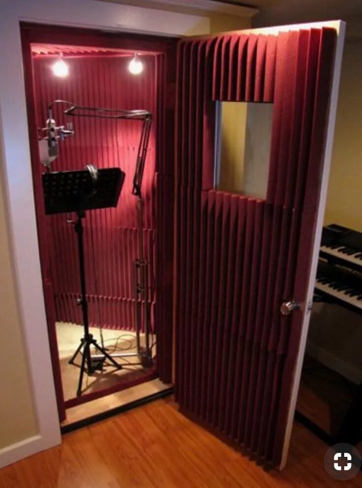 Over studio