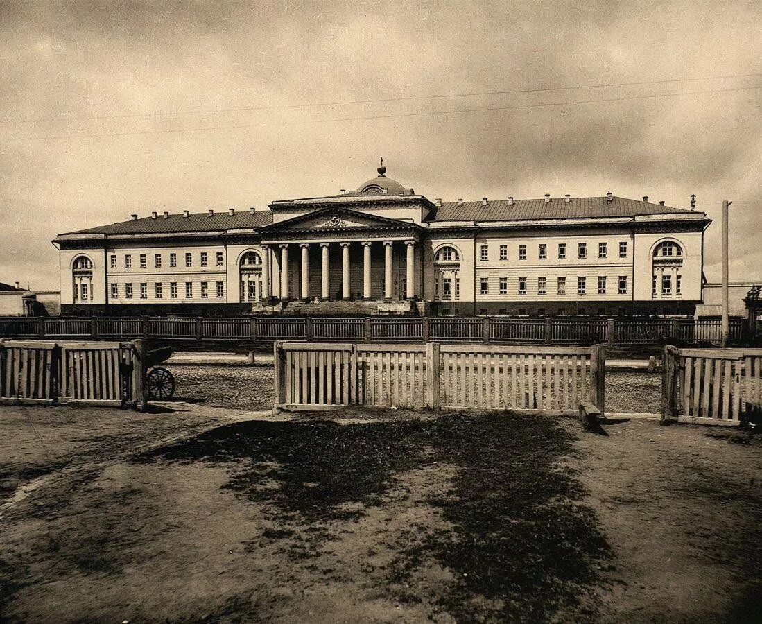 Первая городская. Первая городская больница Москва 19век. Первая градская больница Москва 19 век. Градская больница Бове. Первая градская больница Москва Бове.