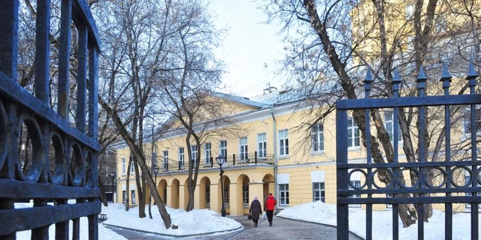 Дом гоголя. Дом музей гоголя на никитском бульваре. никитский бульвар гоголь. усадьба гоголя в москве. дом гоголя на арбате.