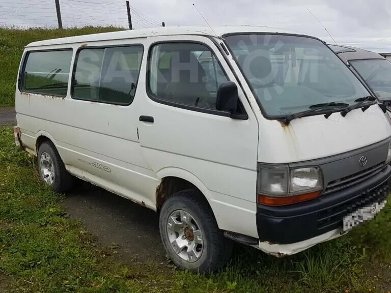 Toyota hiace сколько мест. Тойота Hiace 1994. Toyota h-100 1994. Тойота Хайс 1994 года. Тойота Hiace 1994 год.