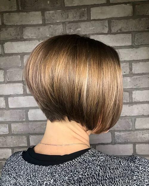 каре#боб каре. каре на ножке на короткие. стрижка боб каре на ножке градуированное. каре блант боб. каре на ножке спереди.