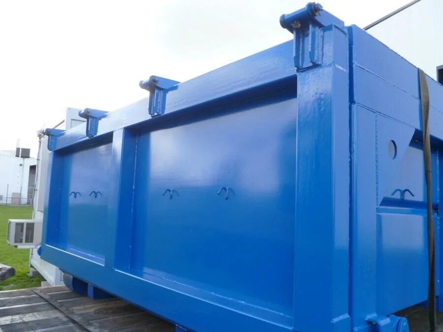 Герметичные цистерны. Герметичные цистерны. Герметический резервуар. Пожарный резервуар 100 м3. Герметичная бетонная емкость.