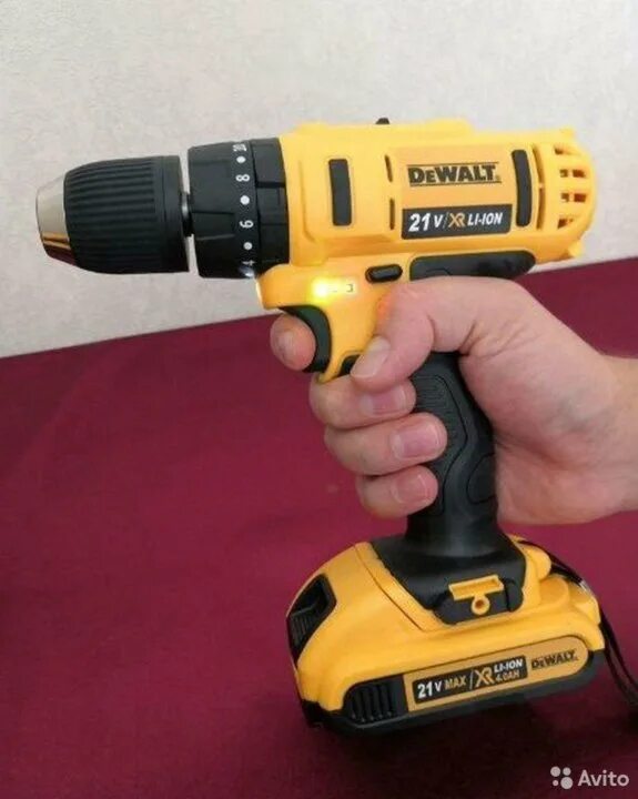 Шуруповерт DEWALT 21v. Шуруповёрт ударный DEWALT 18v. Шуруповерт DEWALT 24v ударный. Девольт шуруповерт id7115. Шуруповерт 21v купить