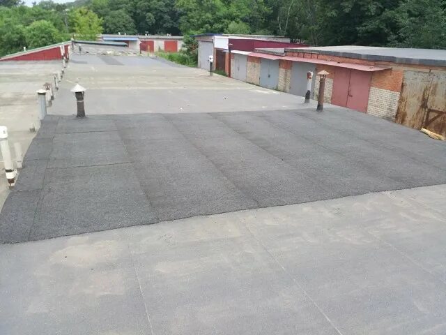 Кровля крыши гаража. Технониколь гараж. Технониколь для кровли гаража. Гидроизоляция мягкой кровли. Мягкая кровля для крыши гаража.