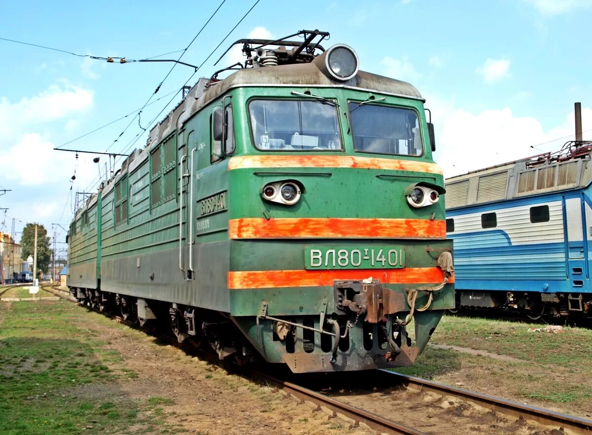 локомотивное депо купянск. юж ж э. эд9э 153. станция котлас южный вокзал. железодорожныйтранспорт.