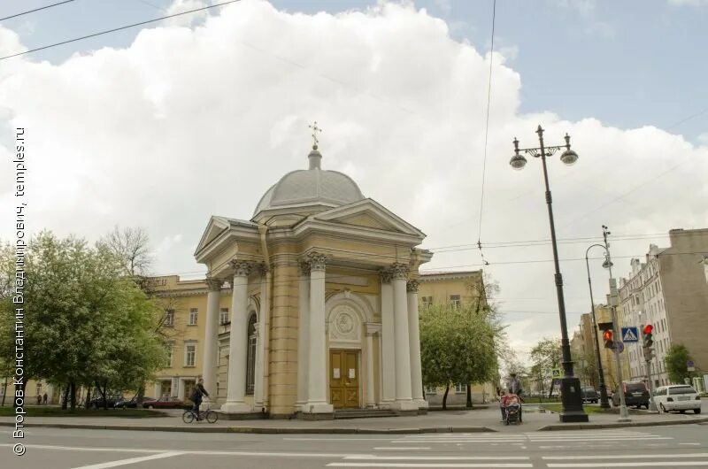 Часовня спиридон тримифунтский на васильевском. Часовня спиридона тримифунтского в спб на васильевском. Часовня спиридона тримифунтского в санкт-петербурге. Храм часовня спиридона тримифунтского в спб. Часовня спиридона часы работы.