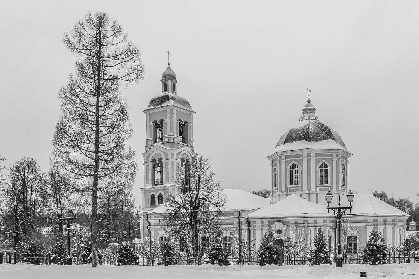 Церковь во имя пресвятой богородицы. Храм Живоносный источник в Царицыно. Церковь иконы Божией матери в Царицыно. Храм иконы Божией матери «Живоносный источник». Церковь Пресвятой Богородицы Живоносный источник в Царицыно.